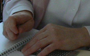 Braille írás kézzel
