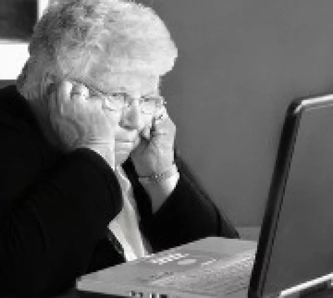Nyugdíjasok a net vonzásában