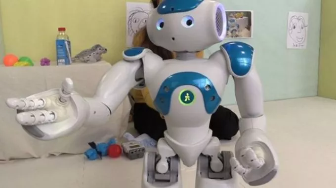 Cukorbeteg kisgyerekként viselkedő robotot fejlesztenek Nagy-Britanniában