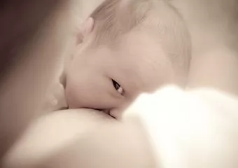 Szoptatással a csecsemőhalál ellen - Szakmai összefogás az anyatejes táplálás és a szoptatás támogatásért