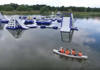 Közép-Európa legnagyobb vízi játszótere nyílt meg a Tisza-tavon