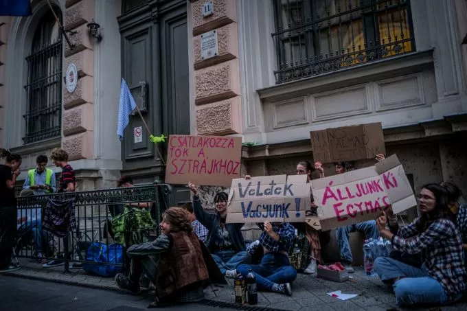 Hétfőtől sztrájk várható az iskolákban