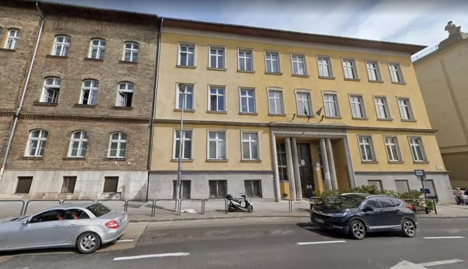 Kiesett az ablakon egy 12 éves gyerek az egyik budapesti iskolában