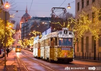 Varázslatos adventi utazás Budapesten és vidéken 2023-ban is: hamarosan indulnak a Fényvillamosok és Fénybuszok