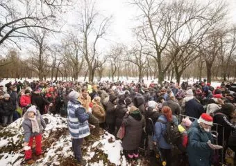 10.000 ember az ünnepi asztalnál - idén is lesz krisnás Karácsonyi Szeretetlakoma a Népligetben